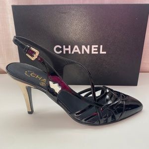 CHANEL Patent Leather Slingback Pumps Authentic Chanel slings, Purchased at NM